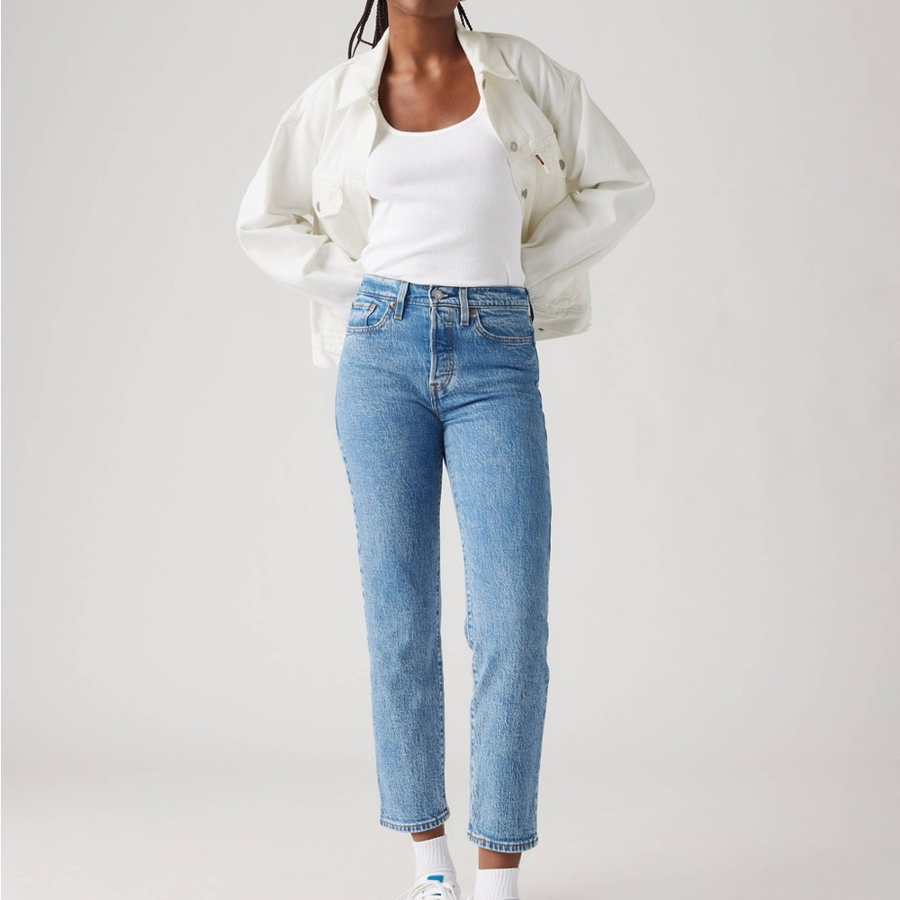 Levi Wedgie Straight Jeans